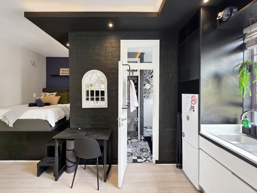 0 Bedroom Property for Sale in Sea Point Western Cape